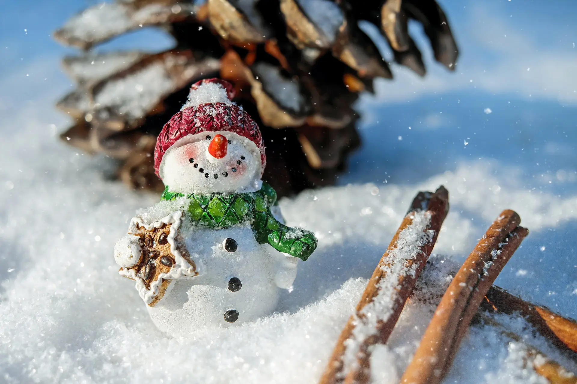 Snow man doll symbolysing maintenance of website on holydays